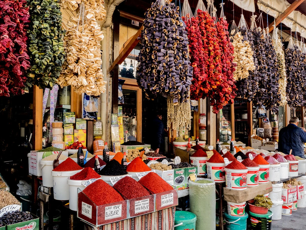 Best places to visit in Gaziantep: almaci bazaar