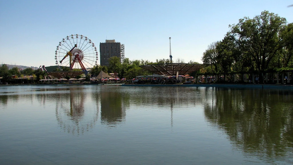 best places to visit in Ankara: genclik park