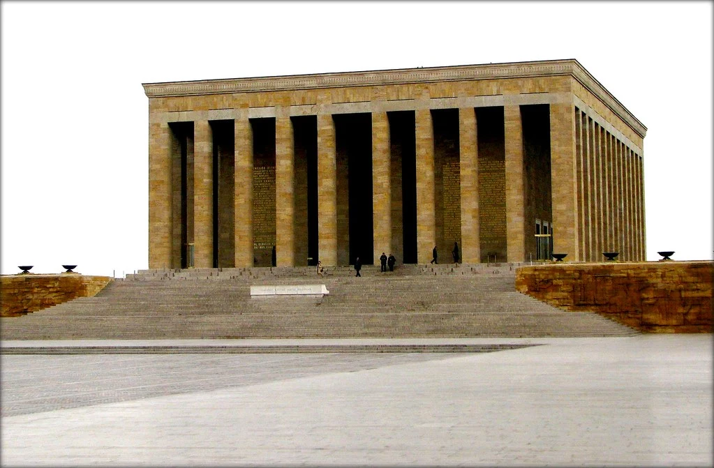 best places to visit in Ankara: anitkabir